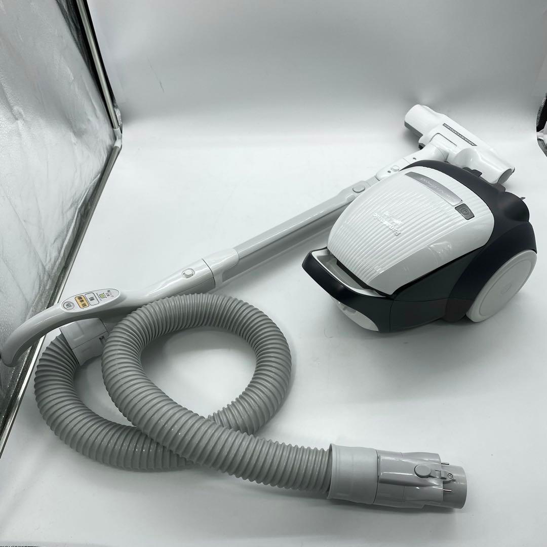 パナソニック Panasonic 紙パック式掃除機 MC-PKL21A-W 紙パック式掃除機 ホワイト MC-PKL21A-W ［紙パック式 /コード式］｜の