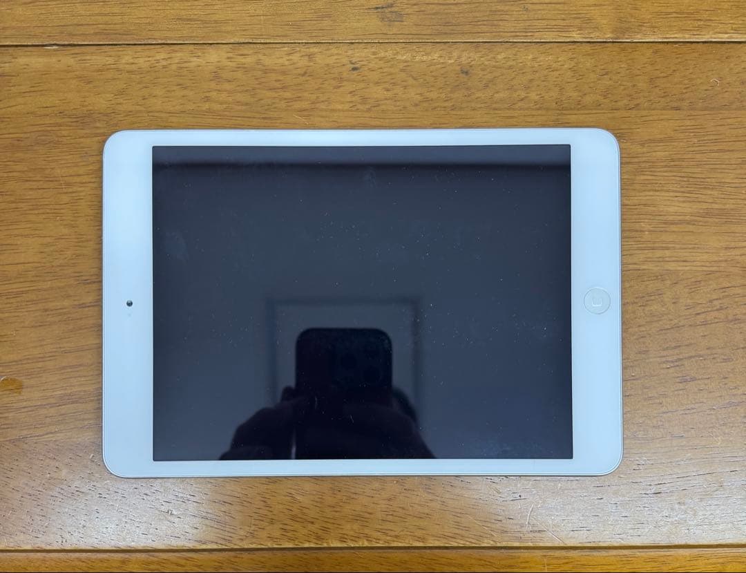 ［中古］Apple iPad mini 2 64GB シルバー ipad_mini_2th_silver_720x.jpg?