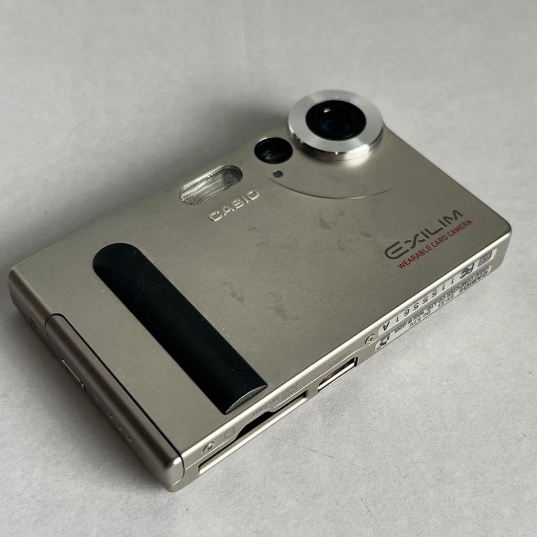 CASIO EXILIM EX-S1カード型デジカメ 純正バッテリー、充電器付き